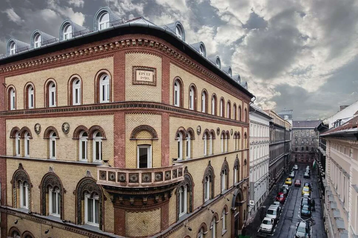 Hotel Museum Budapest — hoofdfoto