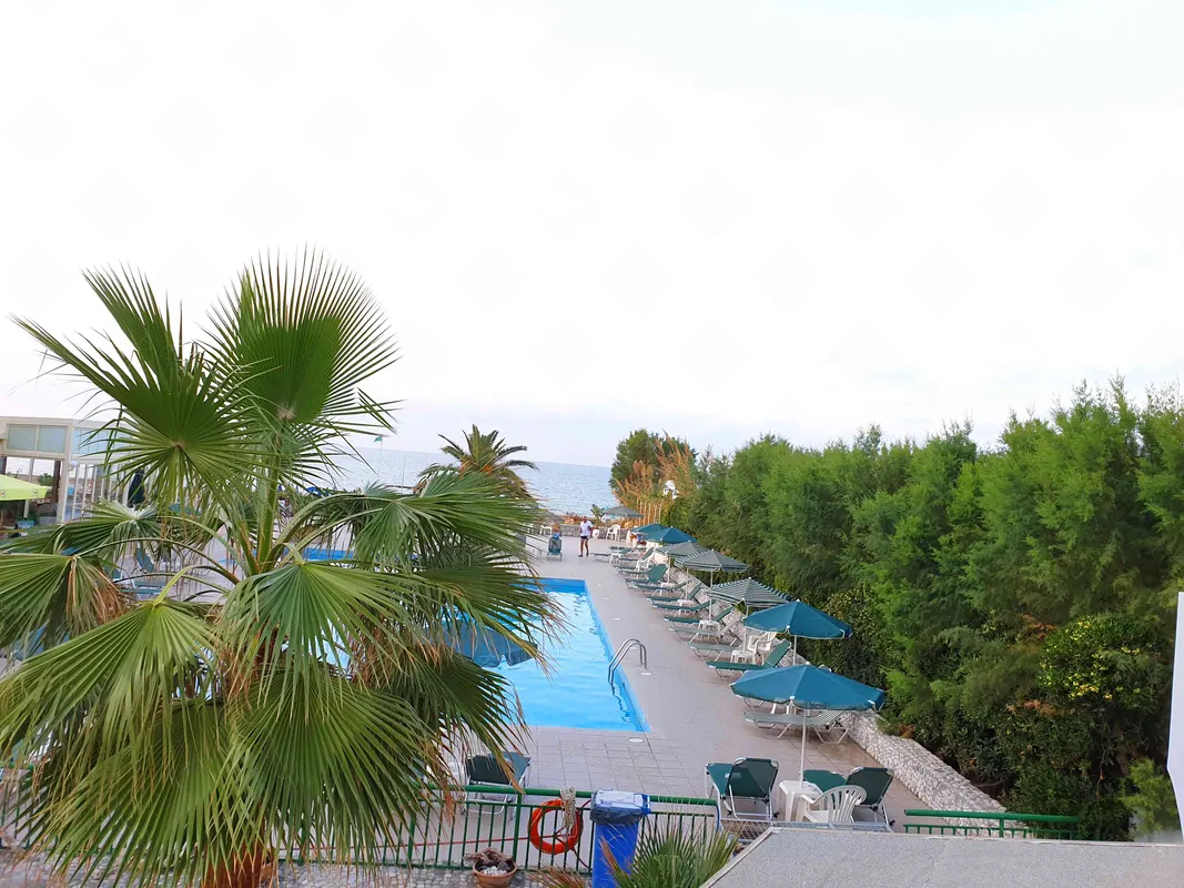 Kathrin Beach — hoofdfoto