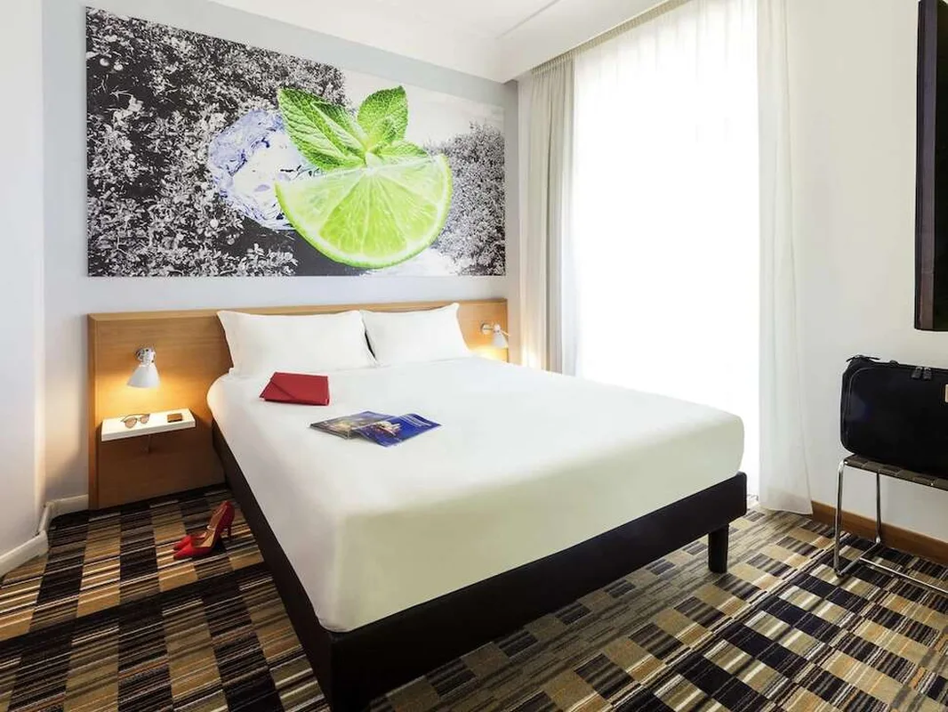 Ibis Styles Napoli Garibaldi — hoofdfoto