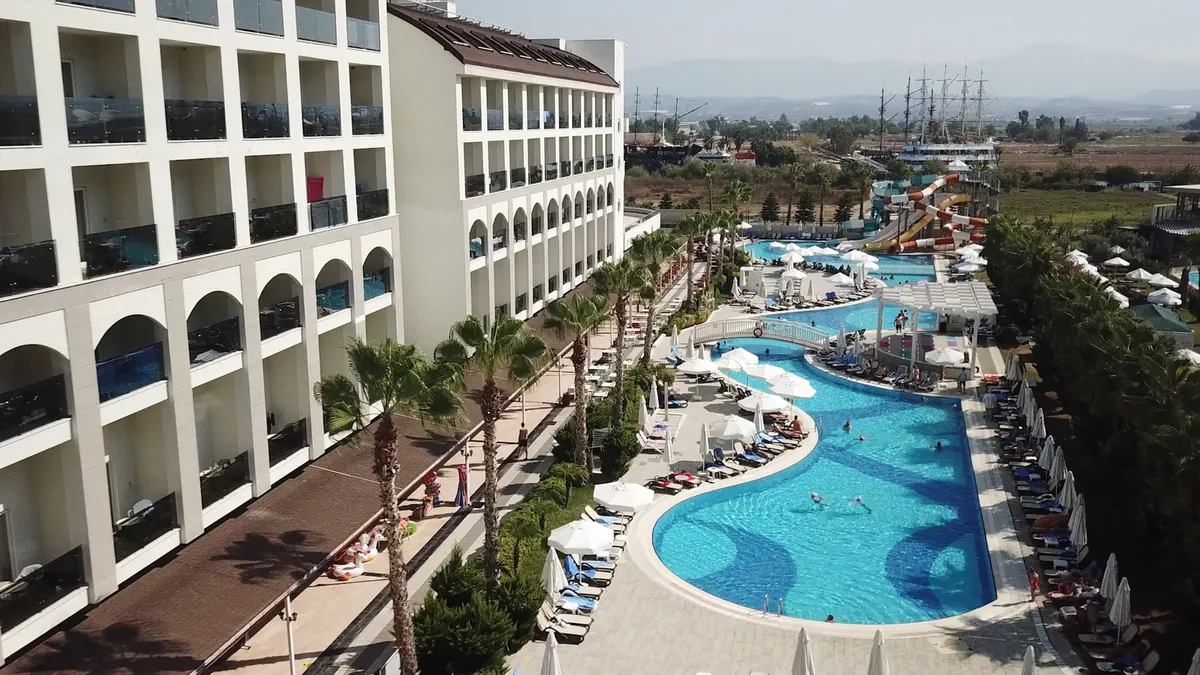 LRS Port River Hotel & Spa — hoofdfoto
