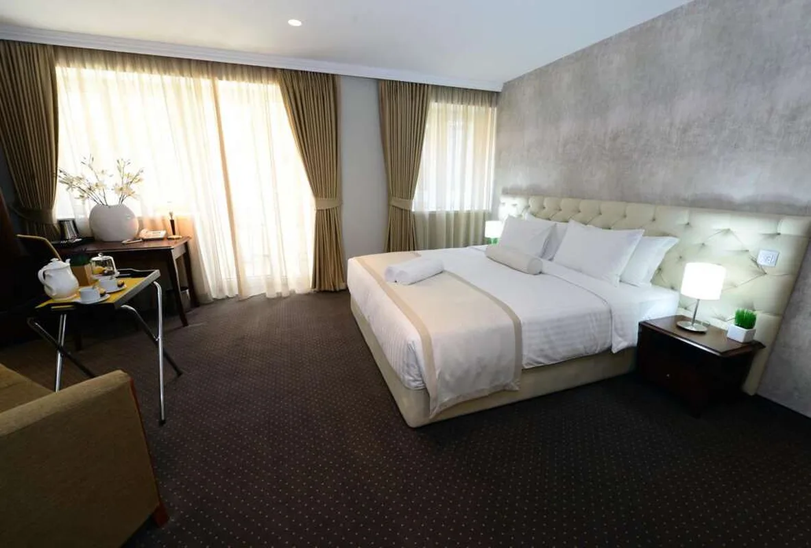 Alexander Square Boutique Hotel — hoofdfoto