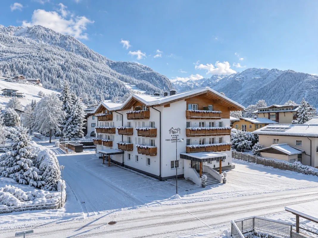 Hotel Vier Jahreszeiten — hoofdfoto