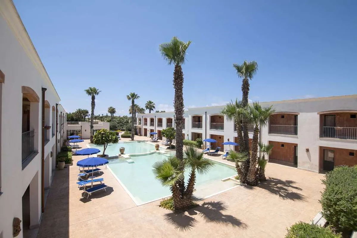 Delfino Beach Hotel — hoofdfoto