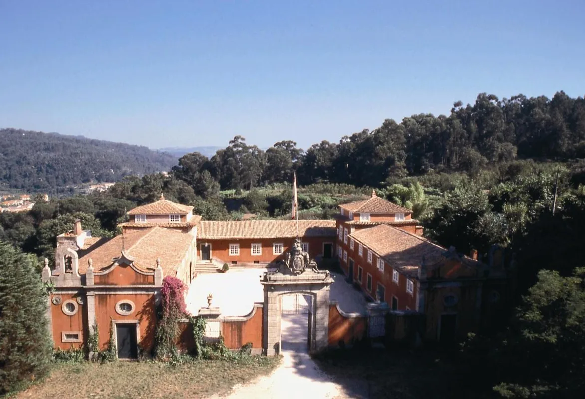 Casa de Sezim — hoofdfoto