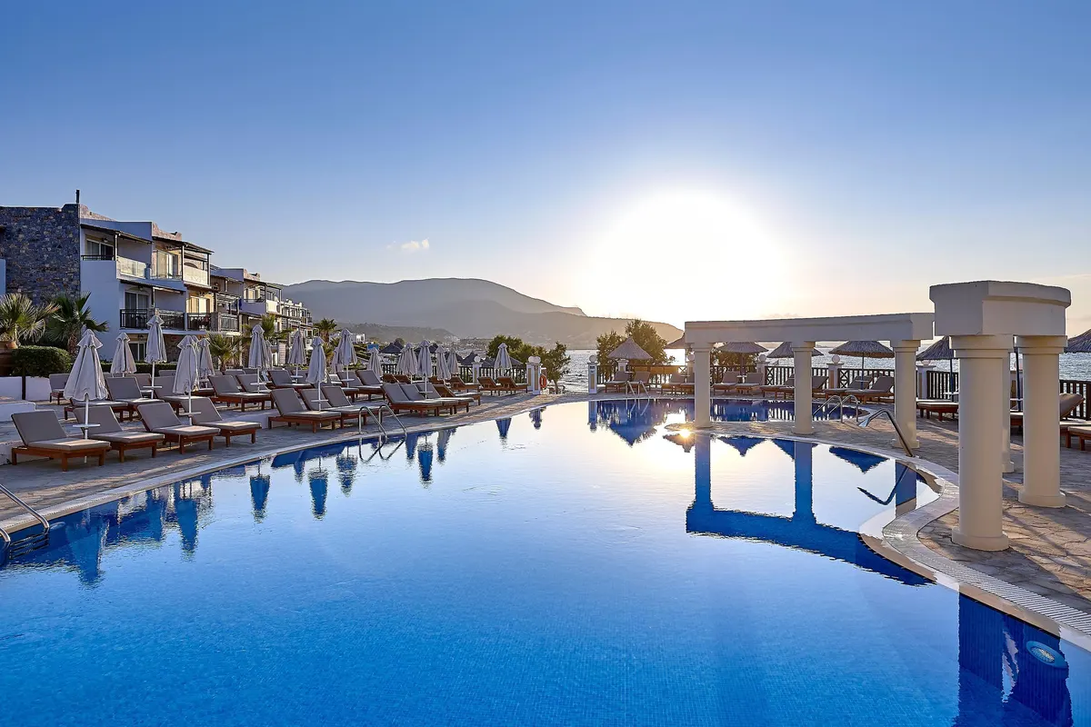 Alexander Beach Hotel & Village — hoofdfoto