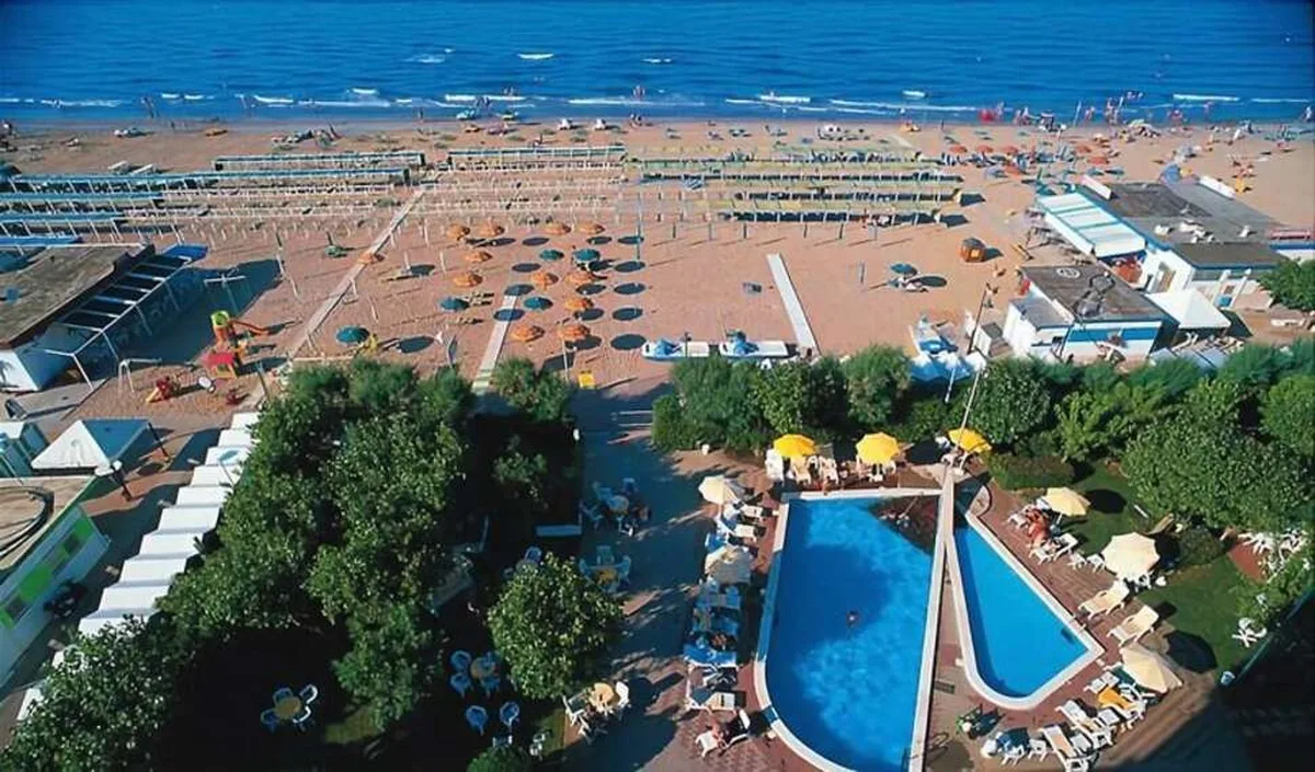 Hotel Alexandra Plaza — hoofdfoto