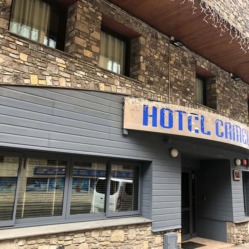 Hotel Camel-lot — hoofdfoto