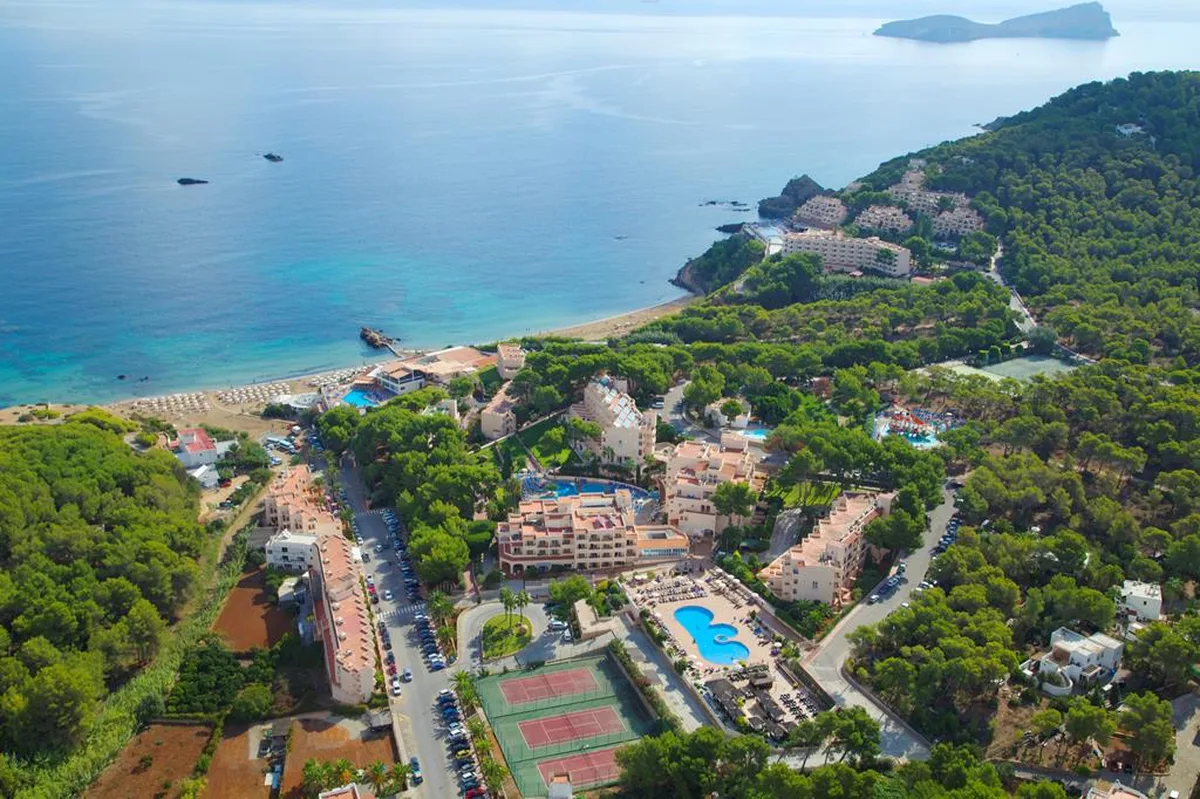 Invisa Figueral Resort — hoofdfoto