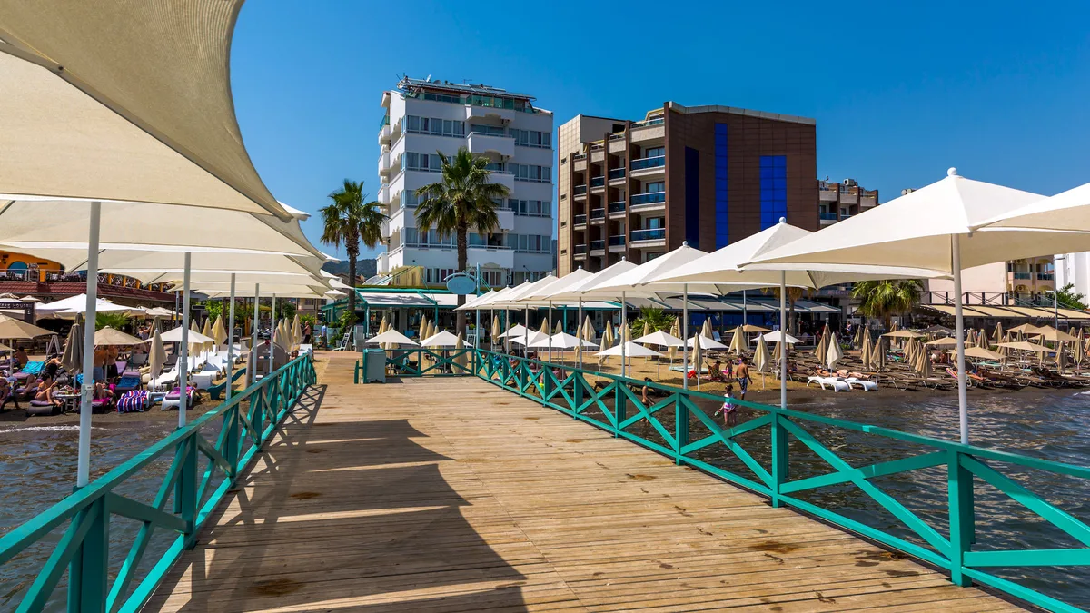 Honeymoon Beach Hotel — hoofdfoto