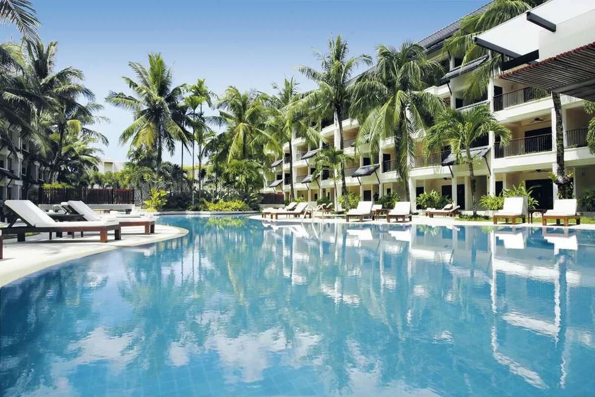 Radisson Resort & Suites Phuket — hoofdfoto