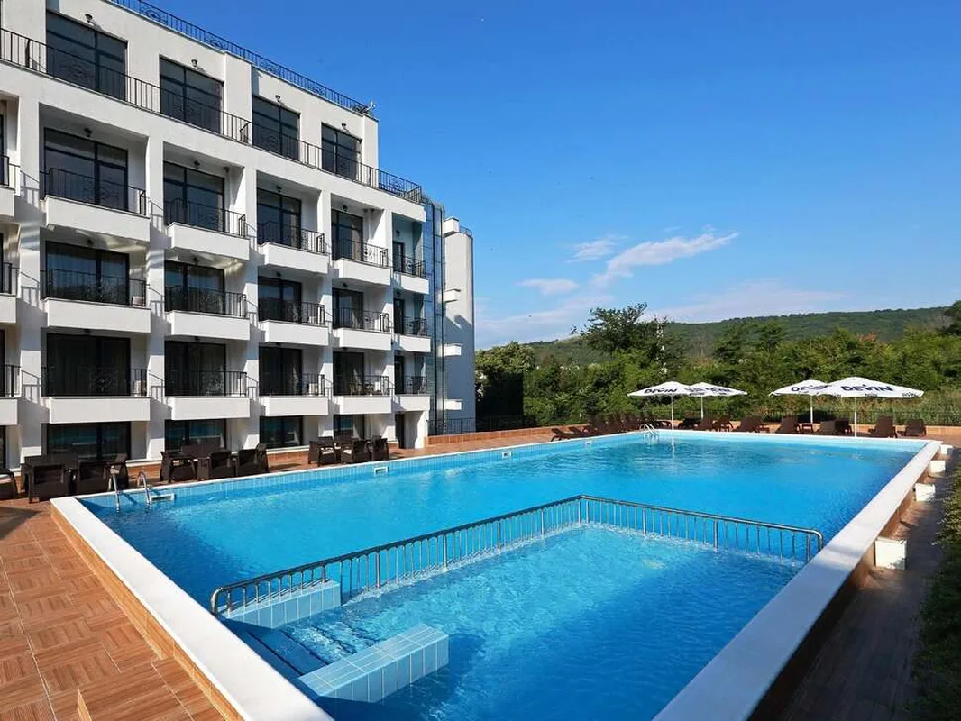 White Rock Castle Suite Hotel & Wellness Club — hoofdfoto