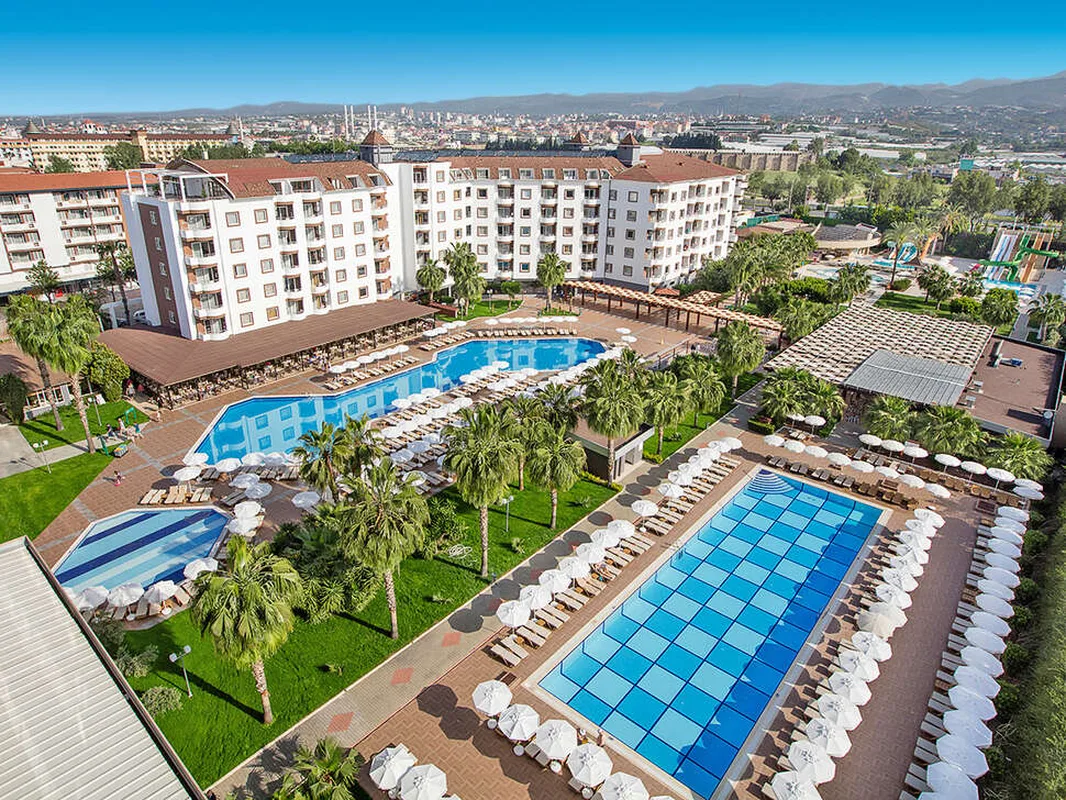 Royal Garden Beach Hotel — hoofdfoto