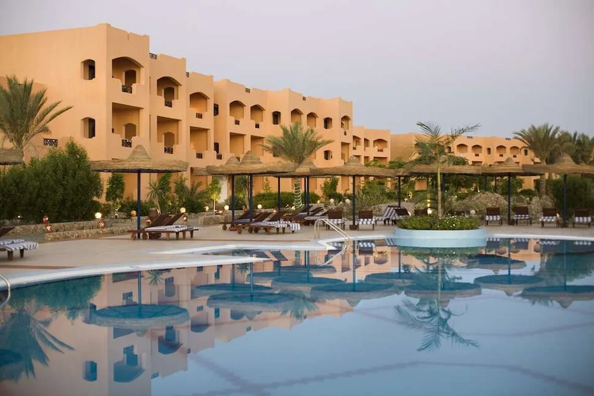 Elphistone Resort — hoofdfoto