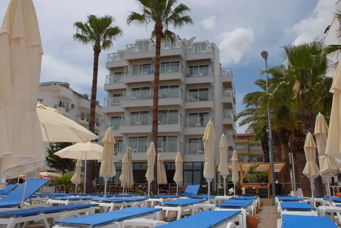 Begonville Beach Hotel — hoofdfoto