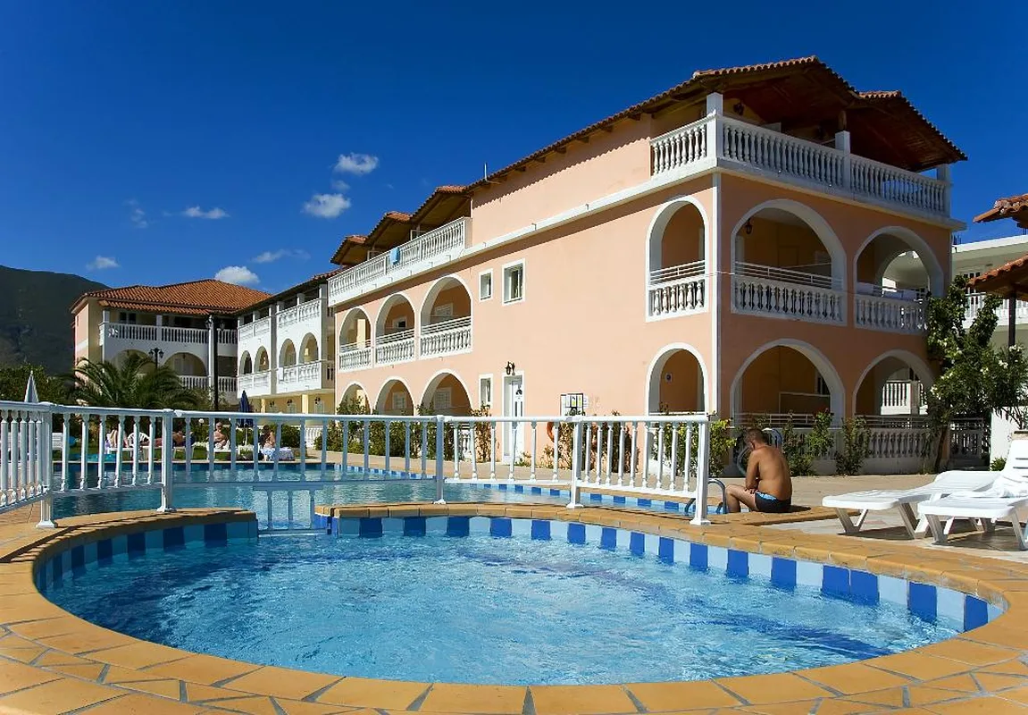 Hotel Plessas Palace — hoofdfoto
