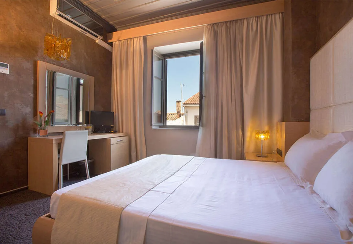 Aion Luxury Hotel — hoofdfoto