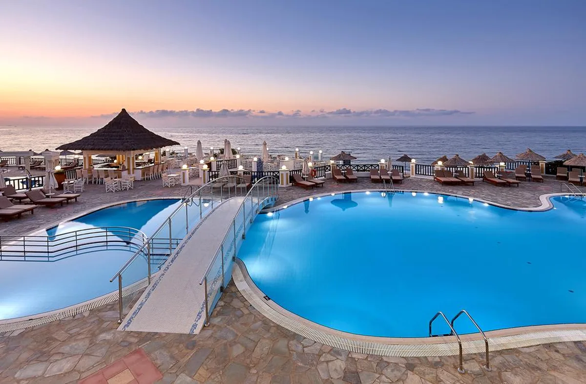 Alexander Beach Hotel & Village Resort — hoofdfoto