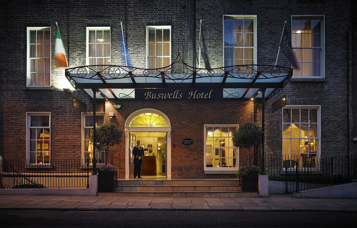 Buswells Hotel — hoofdfoto