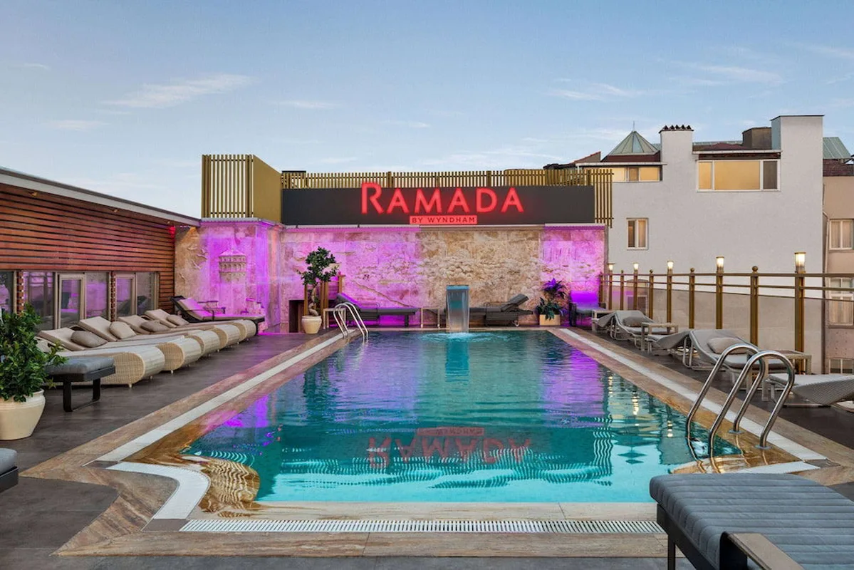 Ramada by Wyndham Istanbul Pera — hoofdfoto
