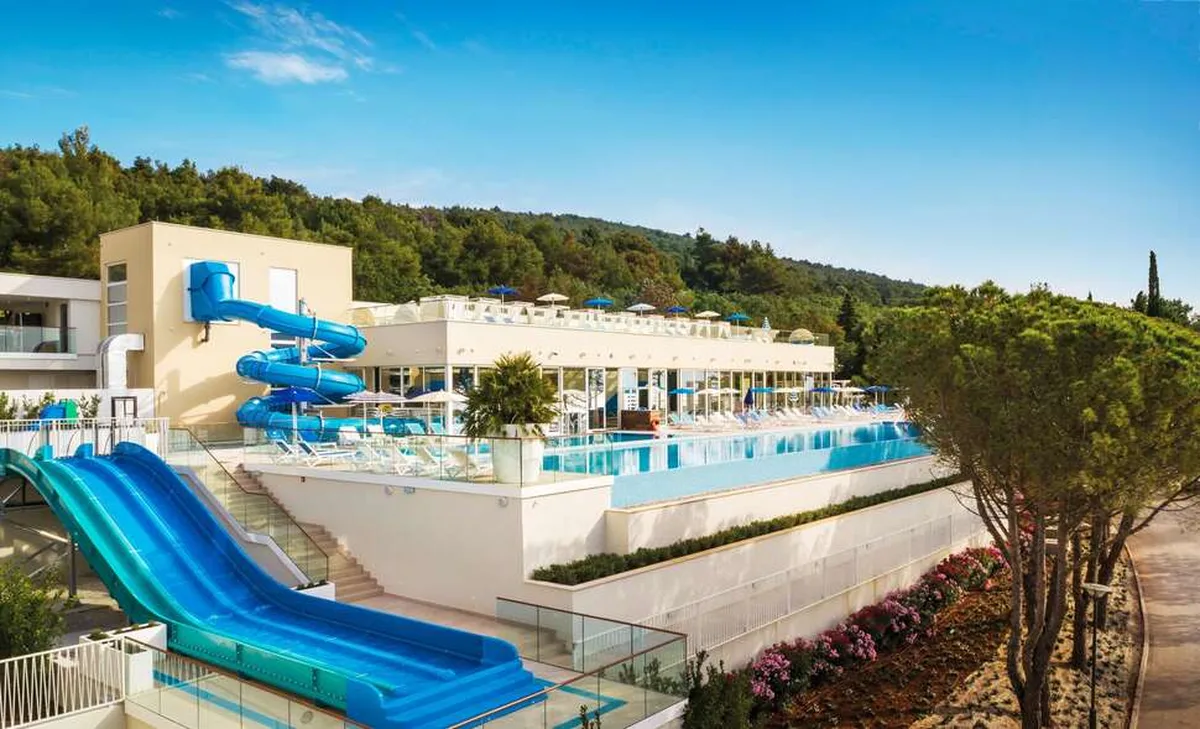 Valamar Girandella Maro Suites — hoofdfoto