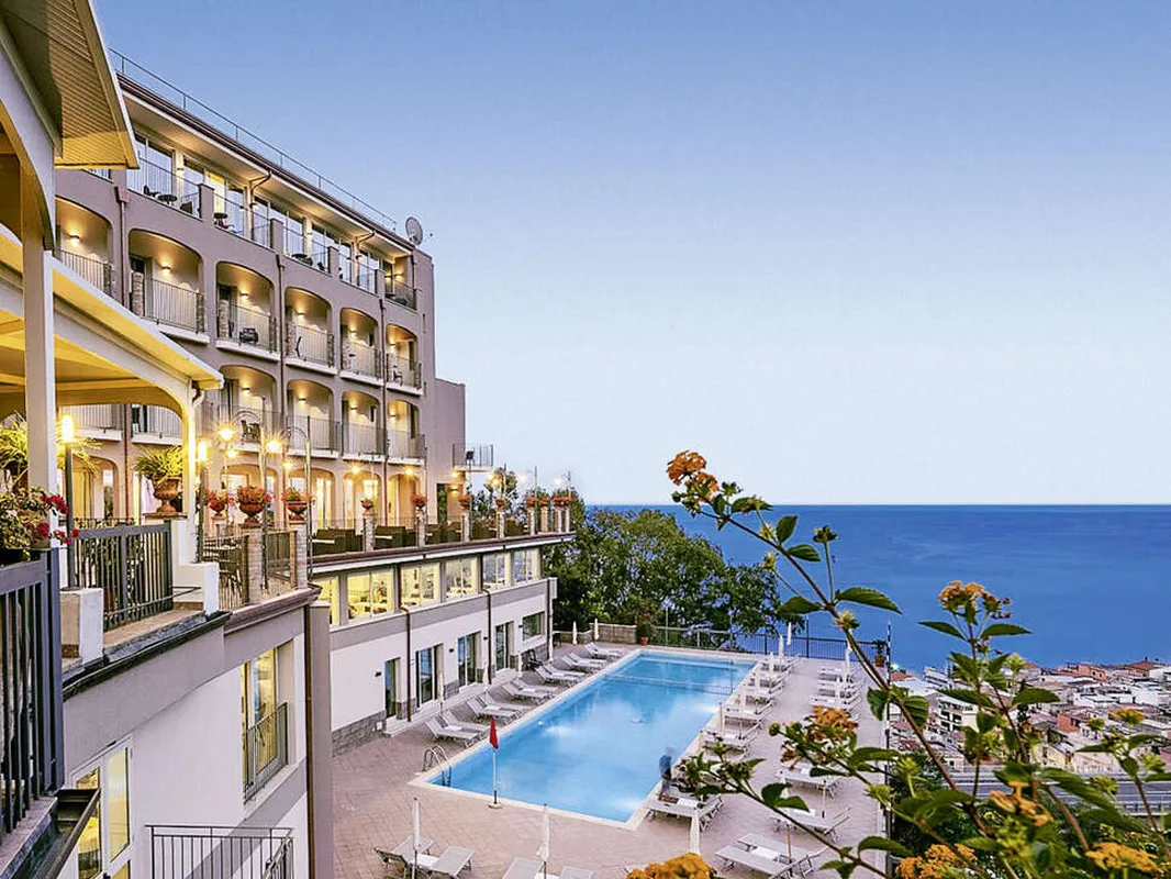Hotel Antares — hoofdfoto