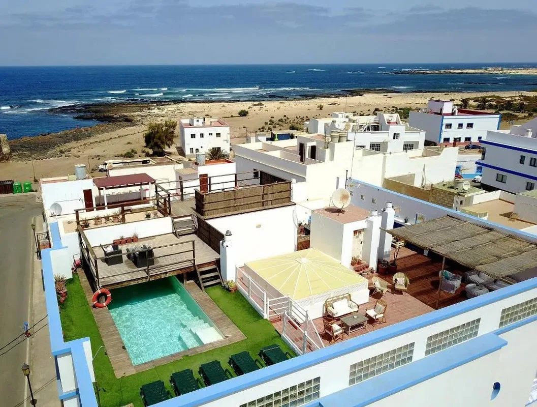 Laif Hotel, hoofdfoto