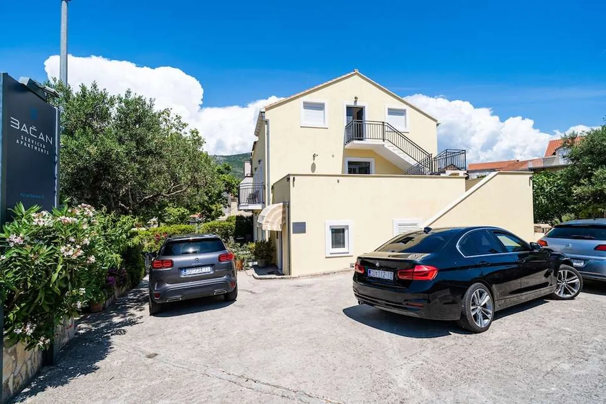 Bacan Appartementen — hoofdfoto