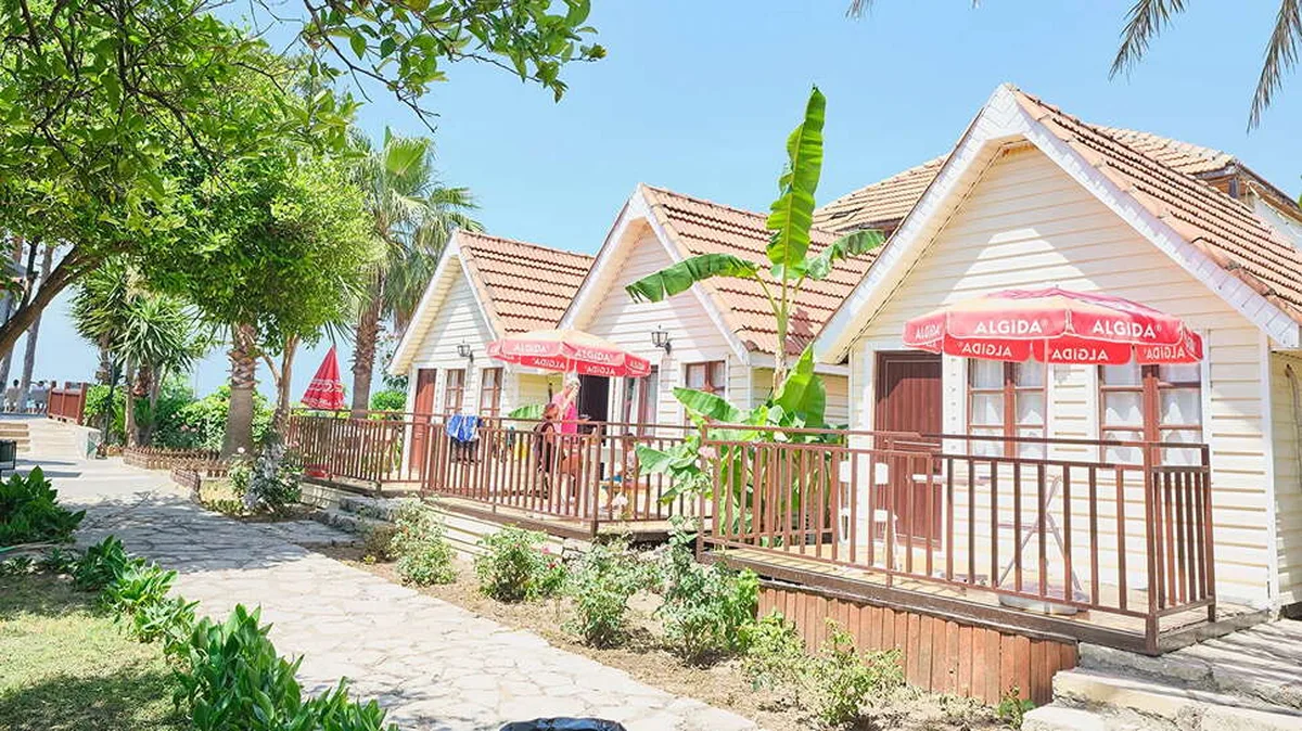 Clover Magic Nova Beach Hotel — hoofdfoto