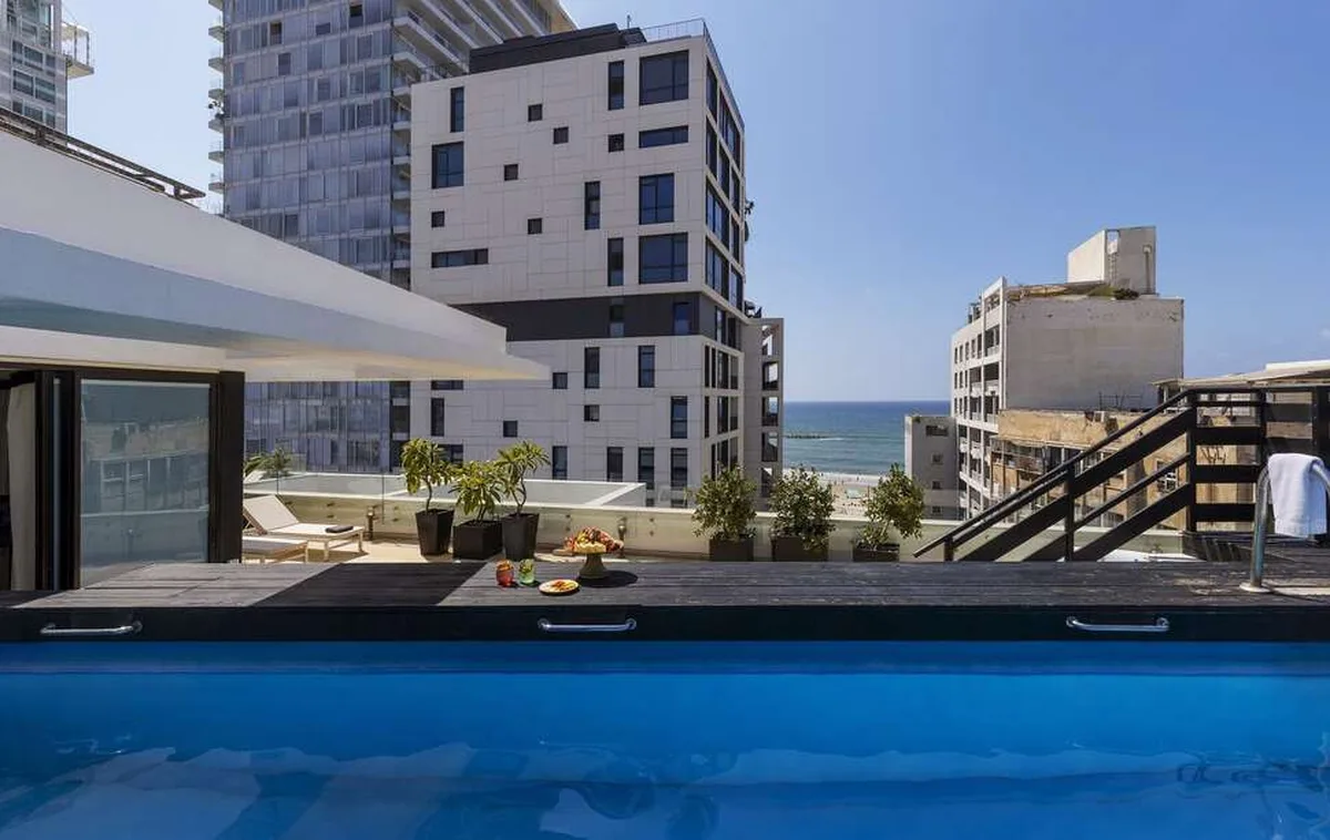 Brown Beach House, hoofdfoto