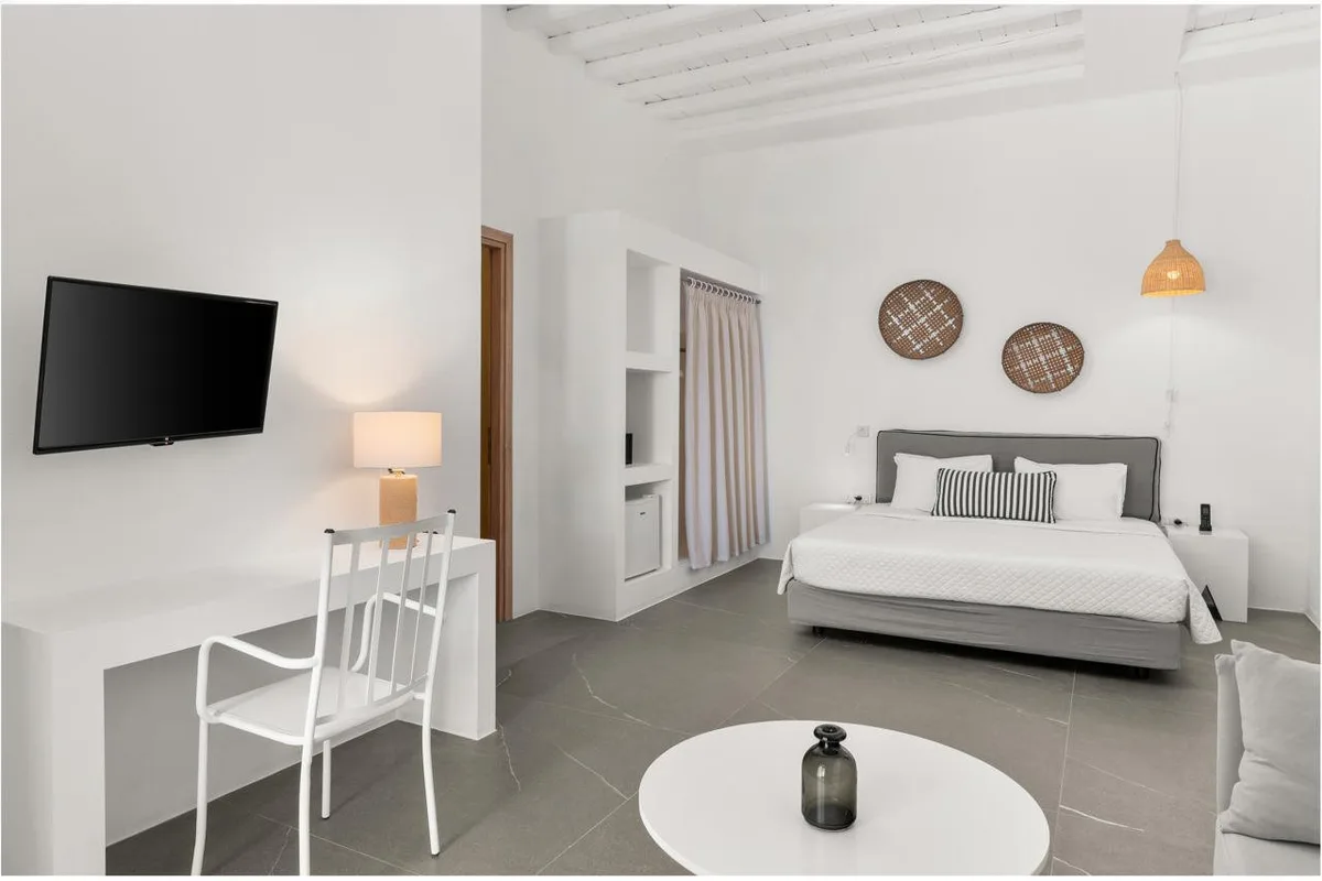 Mr & Mrs White Tinos — hoofdfoto