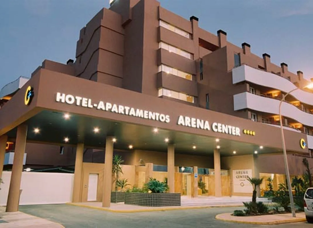 Apartahotel Arena Center — hoofdfoto