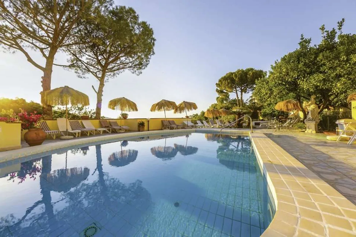 Hotel La Pergola & Villa Flavio — hoofdfoto