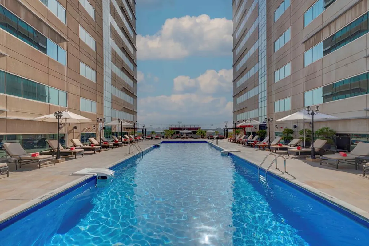 Radisson Blu Barsha Heights — hoofdfoto