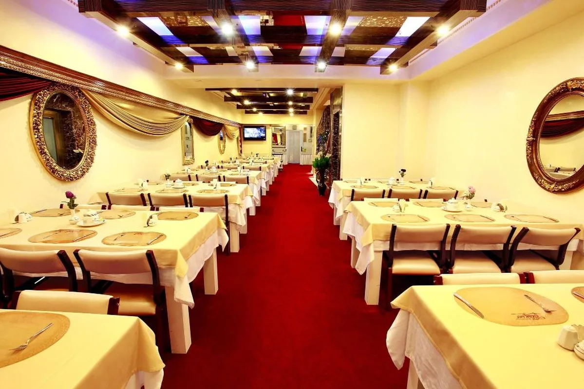 Elan Hotel, hoofdfoto