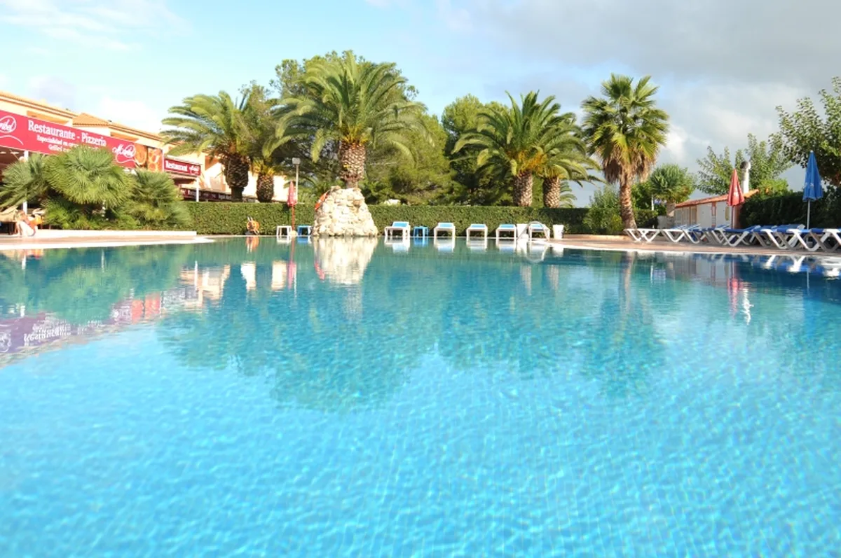 Apartaments Maribel Menorca — hoofdfoto