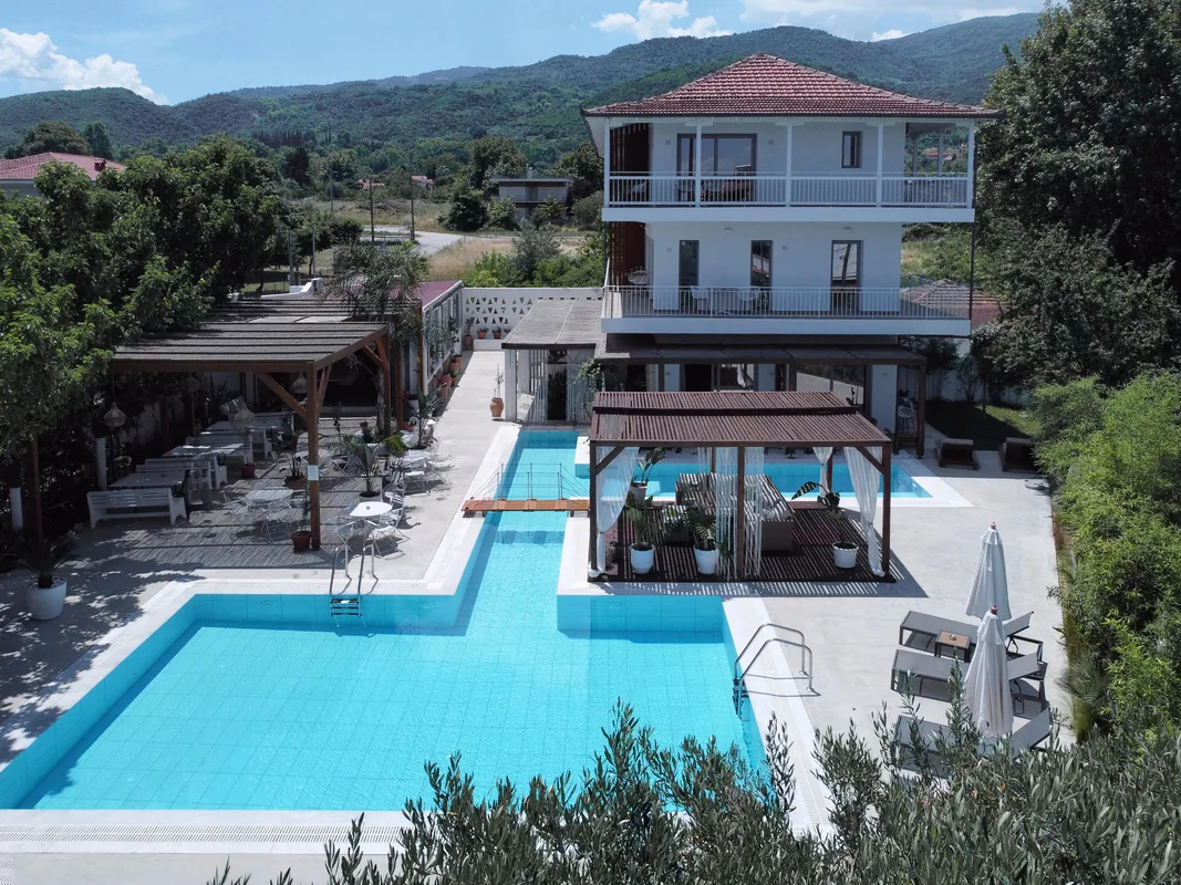 Agorastos Luxury Living — hoofdfoto