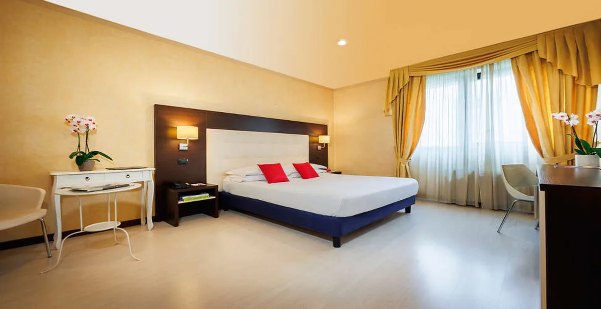 Hotel Amadeus Bologna — hoofdfoto