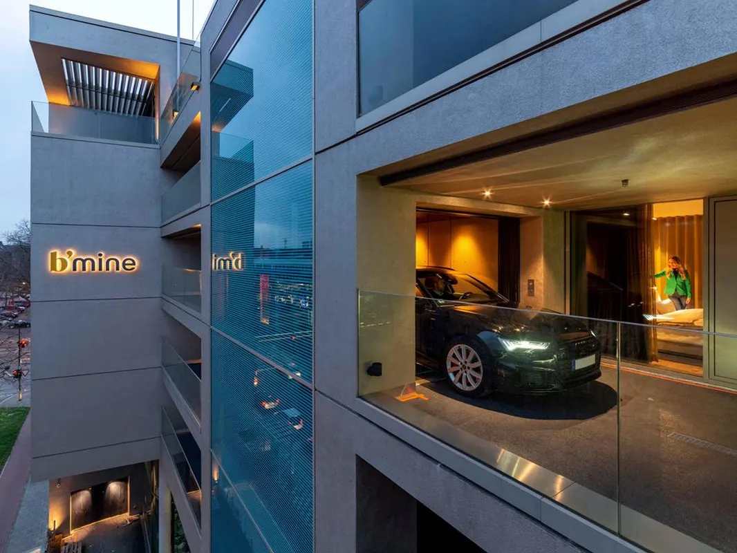 b'mine Düsseldorf — hoofdfoto