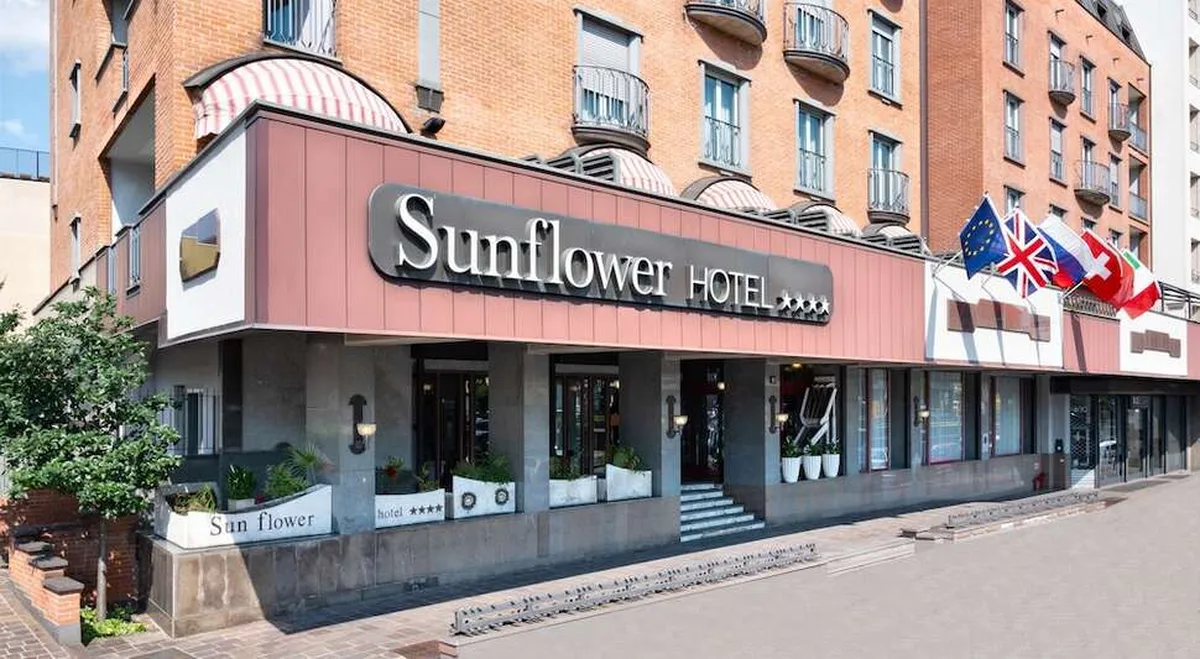 Hotel Sunflower — hoofdfoto