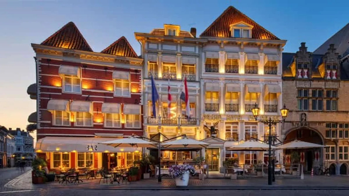 Grand Hotel De Draak — hoofdfoto