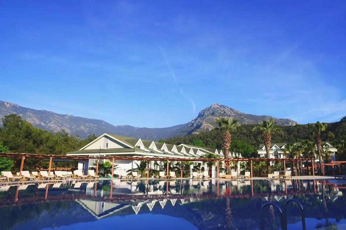 Green Forest Holiday Village — hoofdfoto
