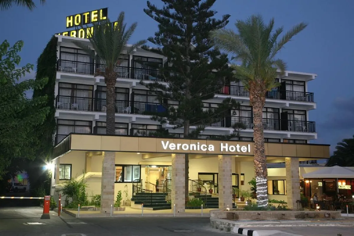 Veronica Hotel — hoofdfoto