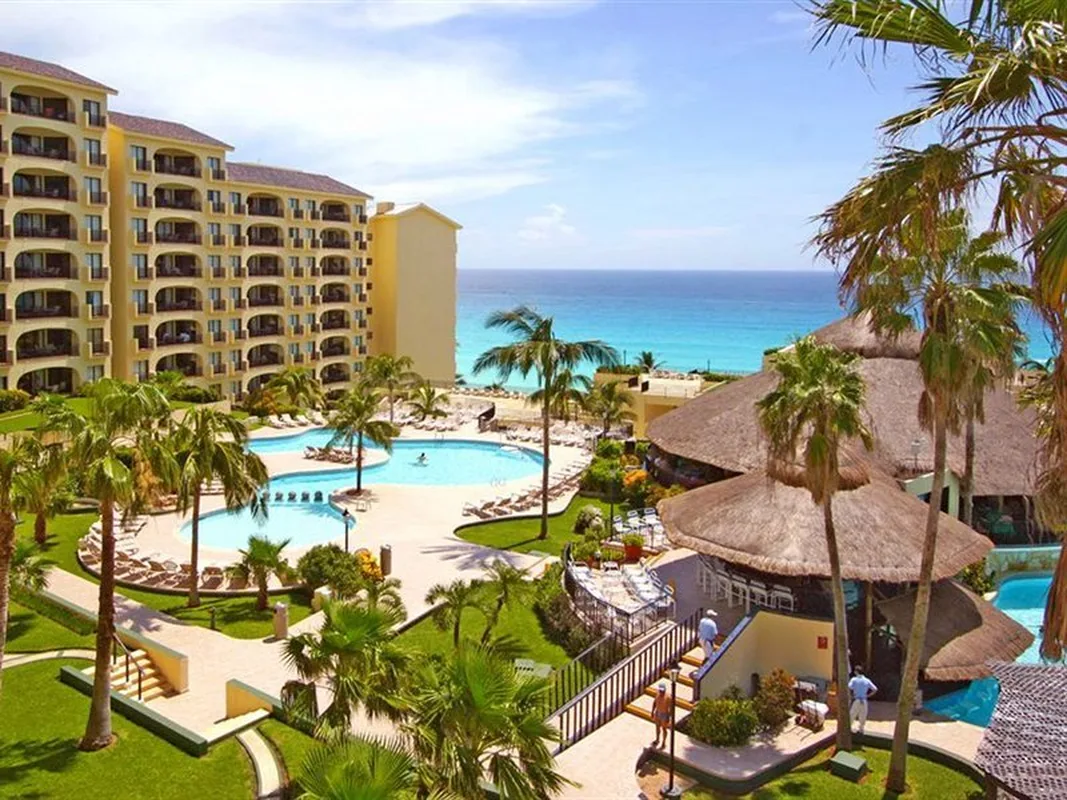 Emporio Cancun — hoofdfoto