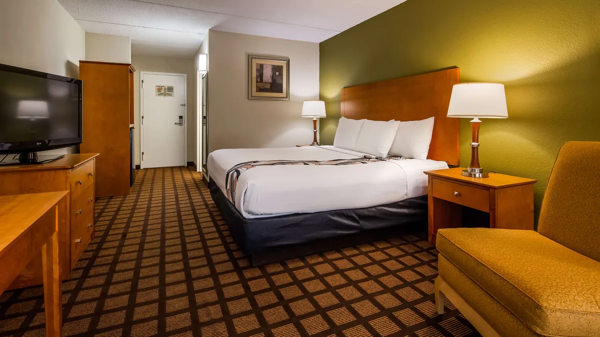 Best Western Plus Chicago Hillside — hoofdfoto