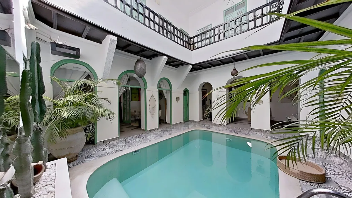 Riad El Grably — hoofdfoto