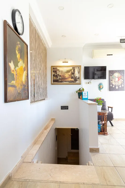 Galley Hotel, hoofdfoto