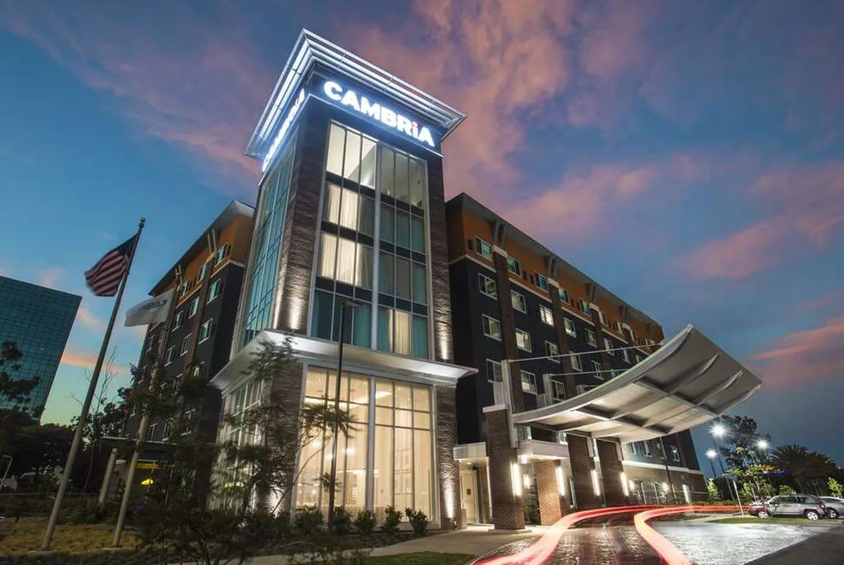 Cambria Hotel LAX — hoofdfoto