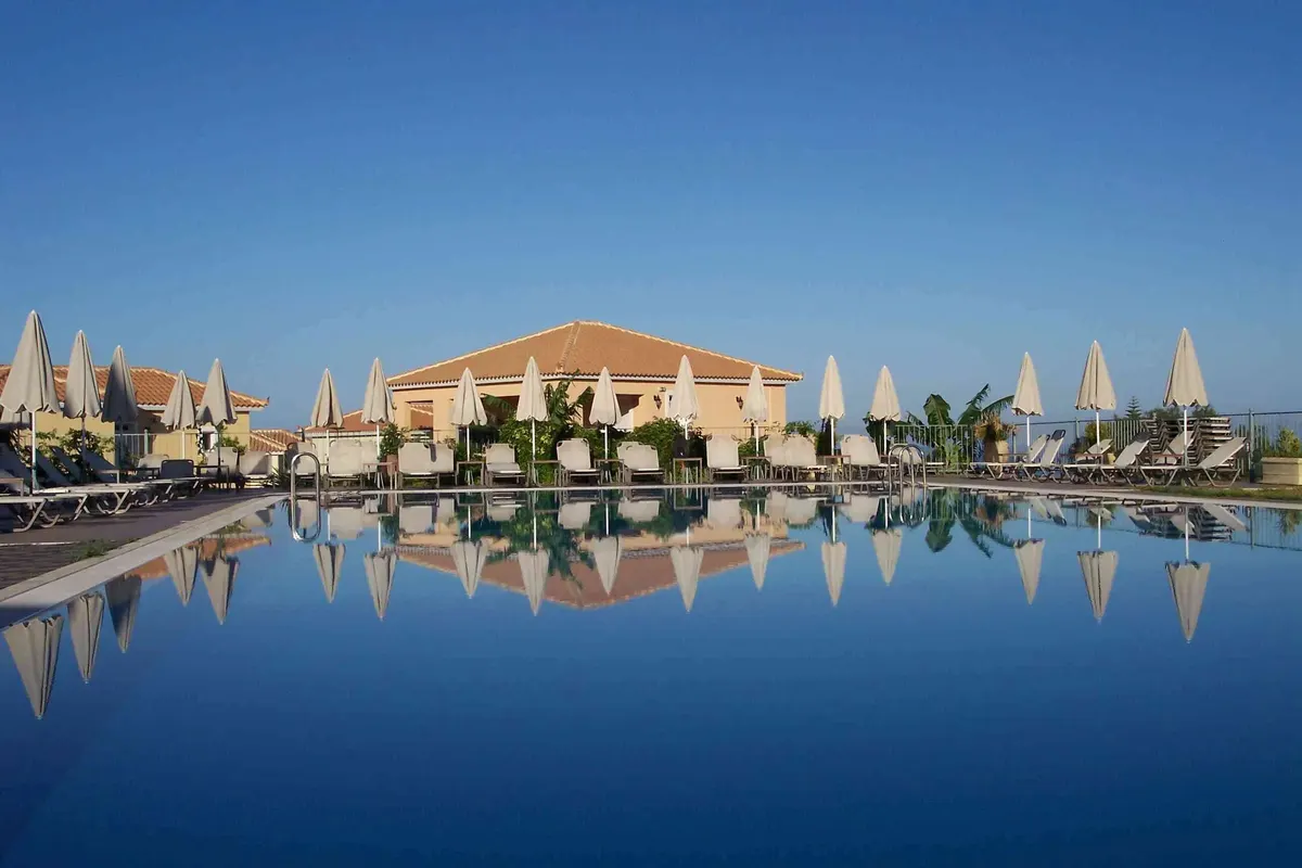 Astra Village Hotel Suites & Spa — hoofdfoto