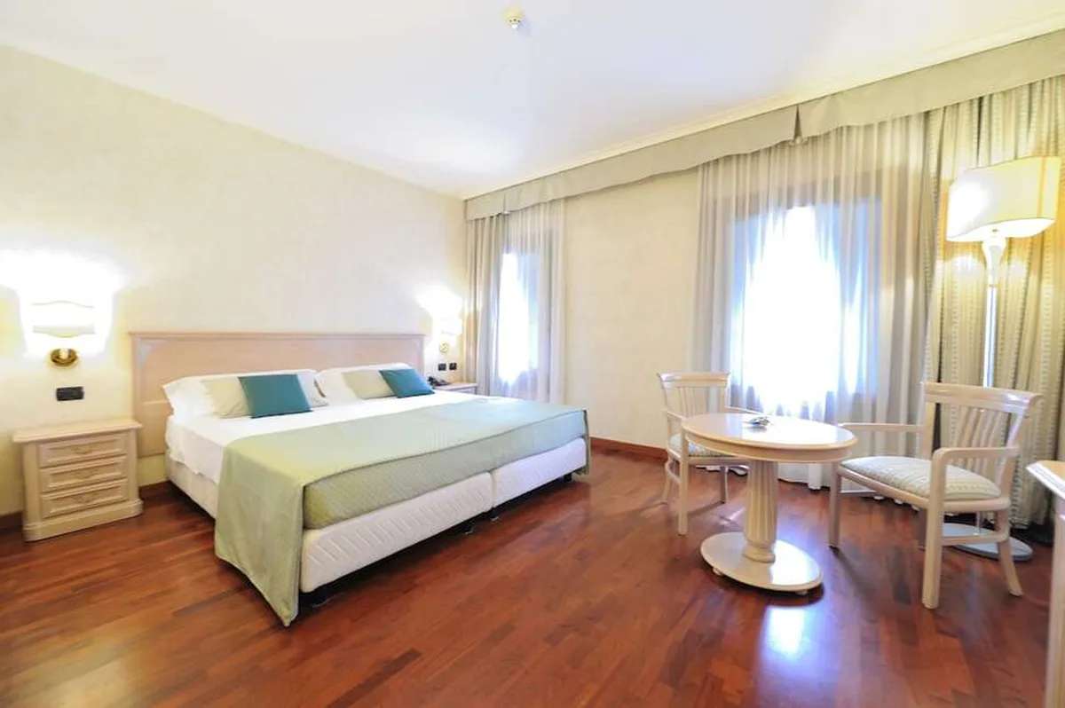 Hotel Roxy Plaza — hoofdfoto