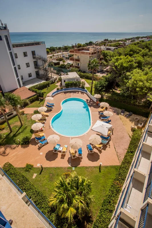 Ticho's Hotel, hoofdfoto